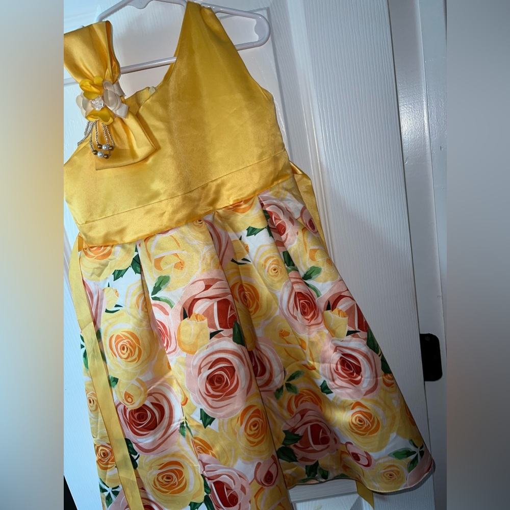 Yellow dress ❤️